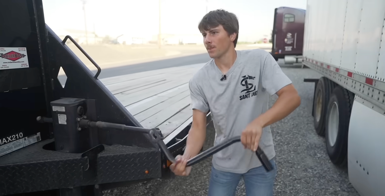 Entreprise de Transport Routier : Comment Générer 10 000€/mois avec un Premier Camion